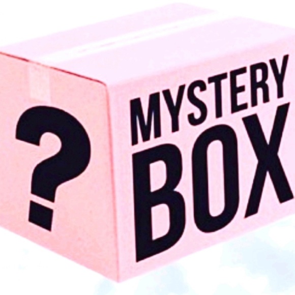 Mystery box bundle of name brand XS-S & 2-4 - Picture 1 of 6